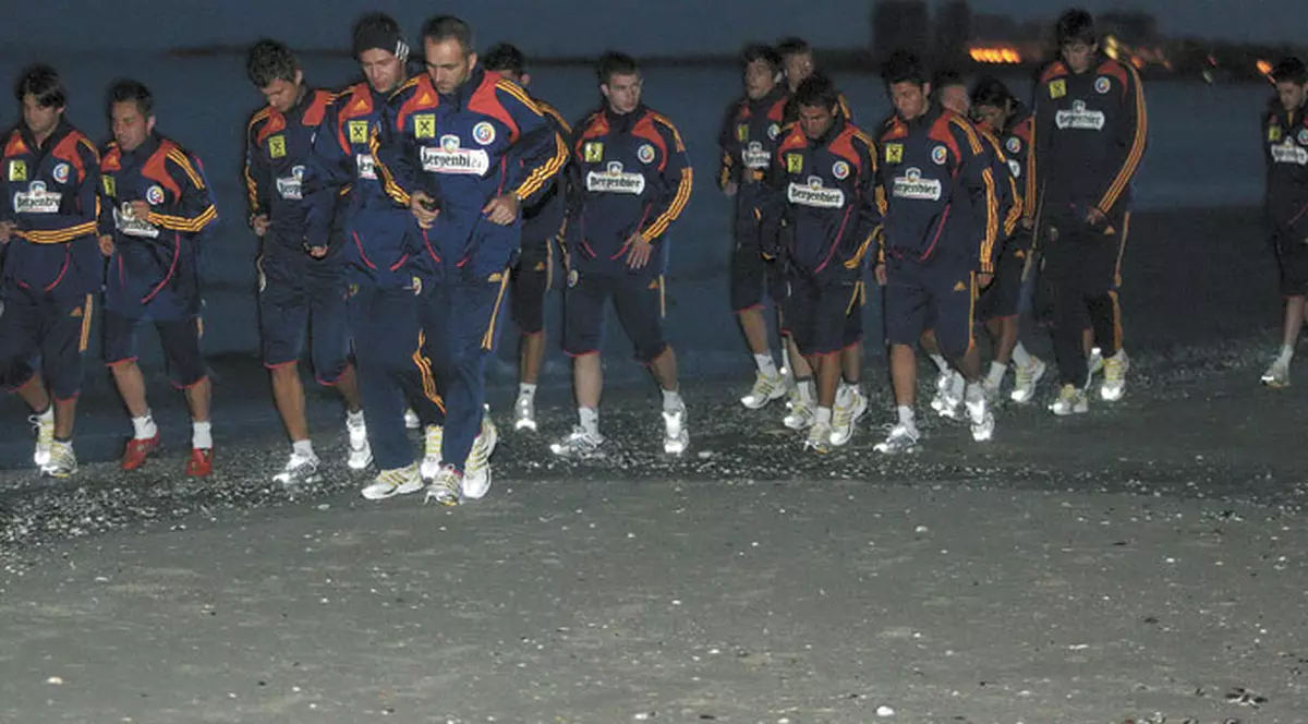 Ca să-i bată pe francezi, "tricolorii"se antrenează în beznă