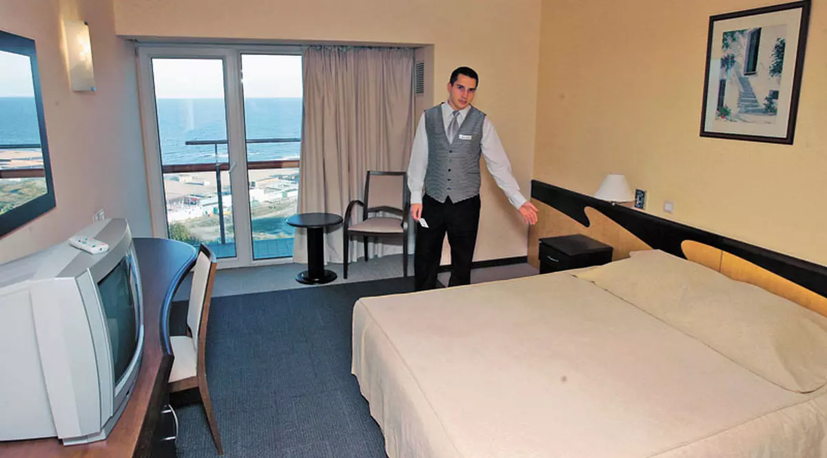 Iată camera lui Diarra!