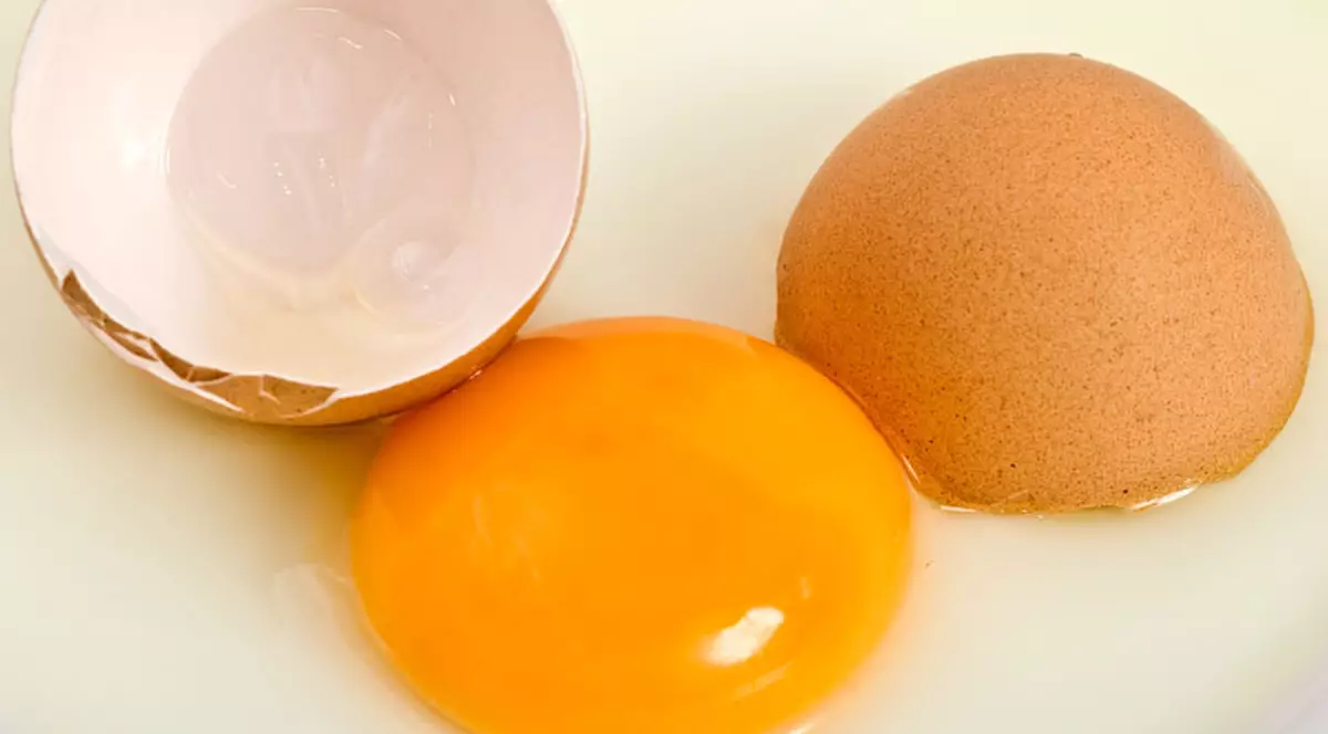 Măşti nutritive şi tonifiante de preparat acasă