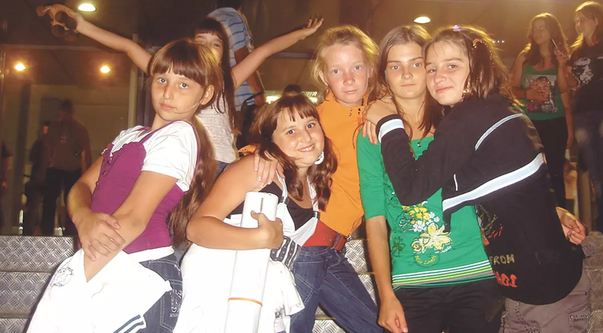 Începe vaccinarea fetiţelor