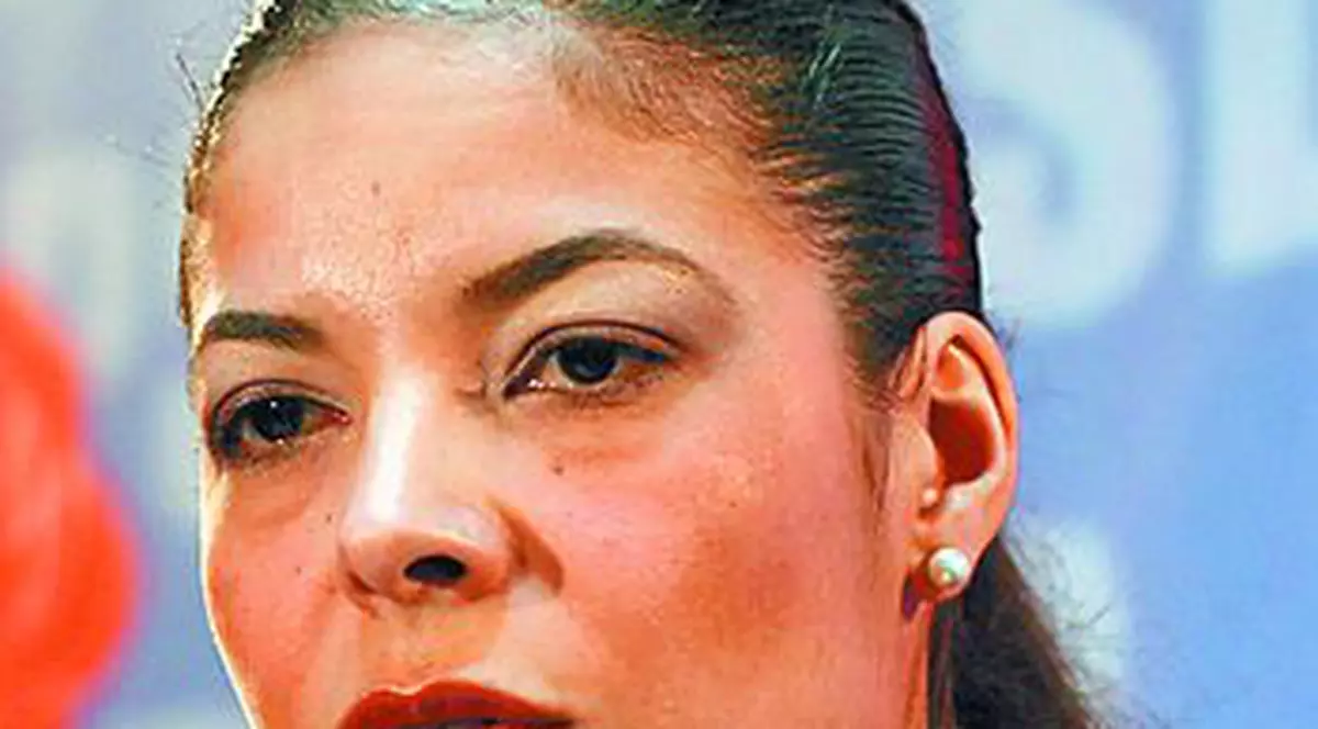 Ana Birchall, azi la Happy Hour