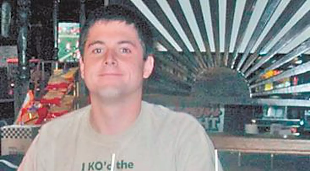 A mâncat în cinci ore un hamburger de 9,16 kilograme