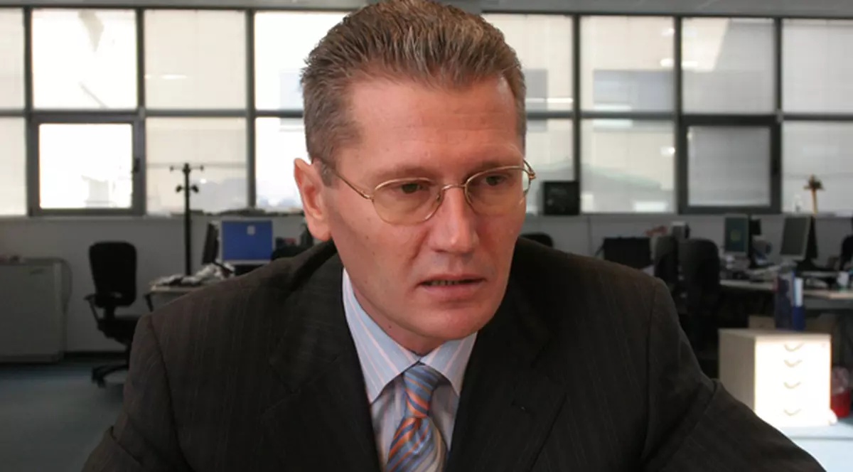 Negoiţă, alergic atunci când trebuie să ţină audienţe