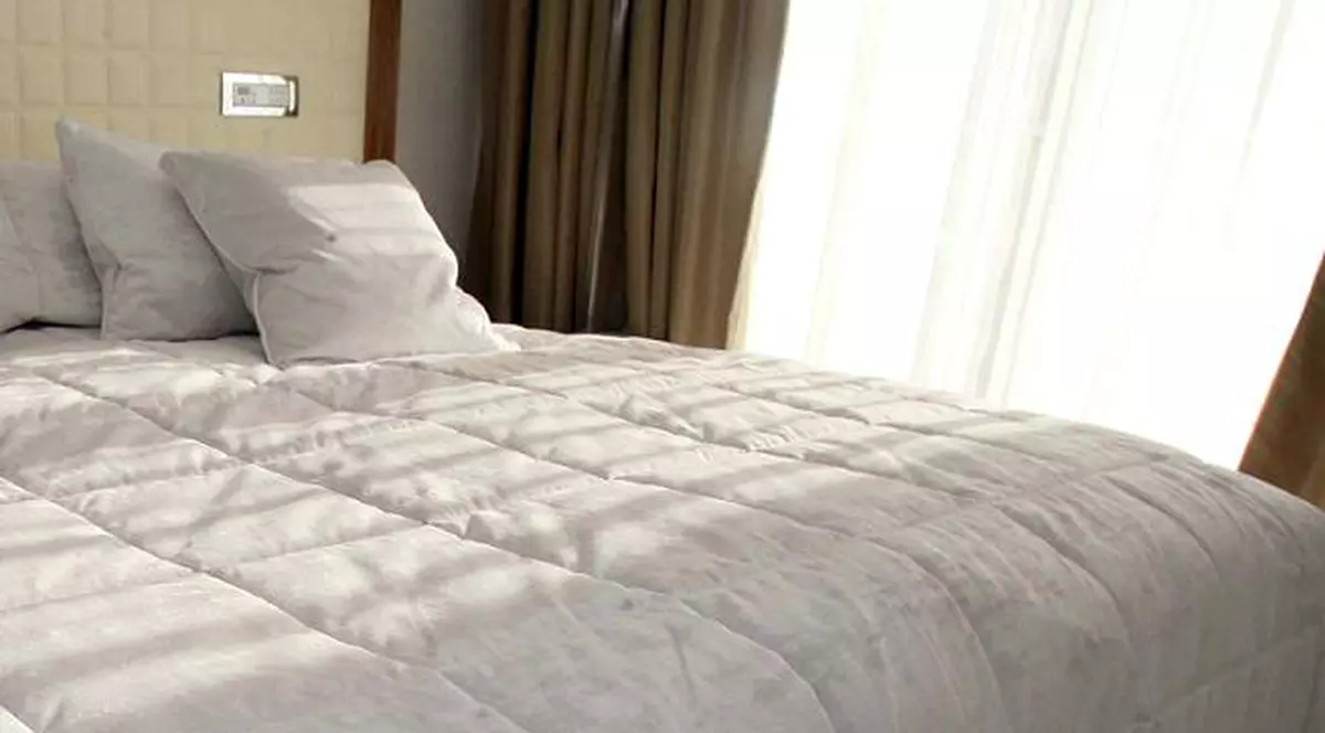 Nu doarme cu soţul ei, ca să nu o omoare în timpul somnului