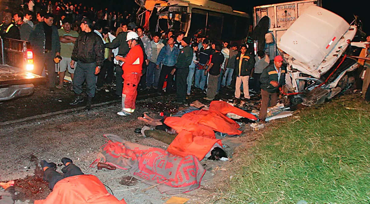 A strivit cinci oameni cu maşina