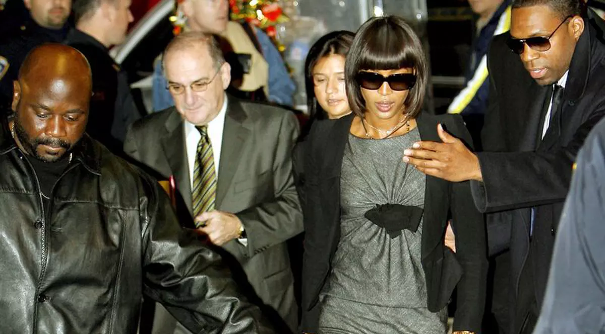 Supermodelul Naomi Campbell, huiduit pe un aeroport în New York 