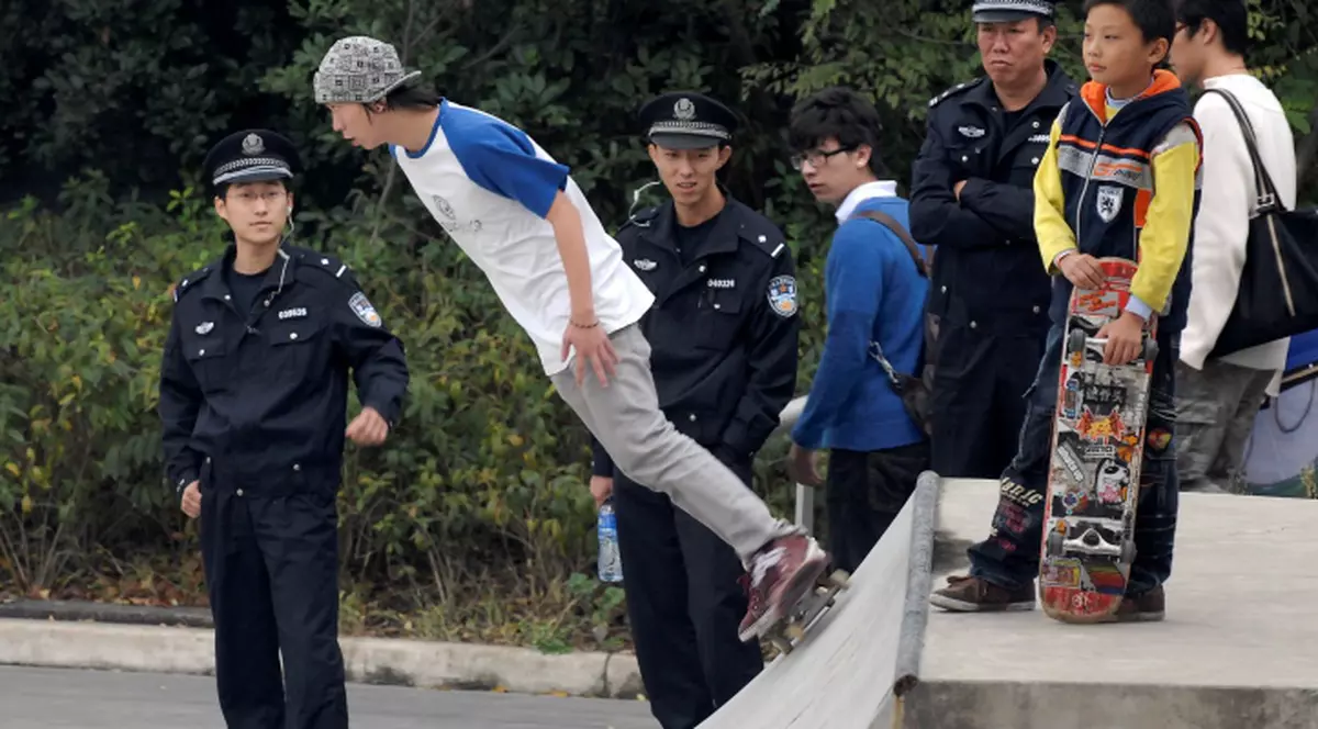 Un poliţist şi-a arestat 48 dintre rude