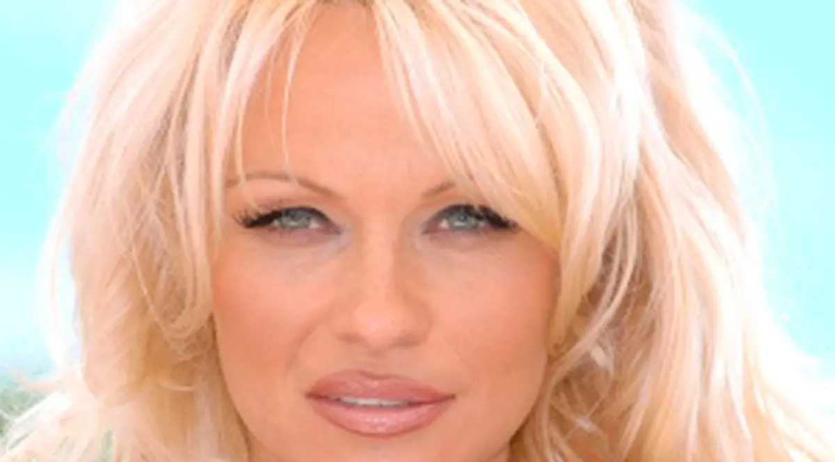 Pamela Anderson, manechin pentru Vivienne Westwood