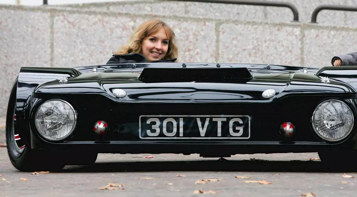 Cea mai plată maşină din lume are doar 48 de centimetri