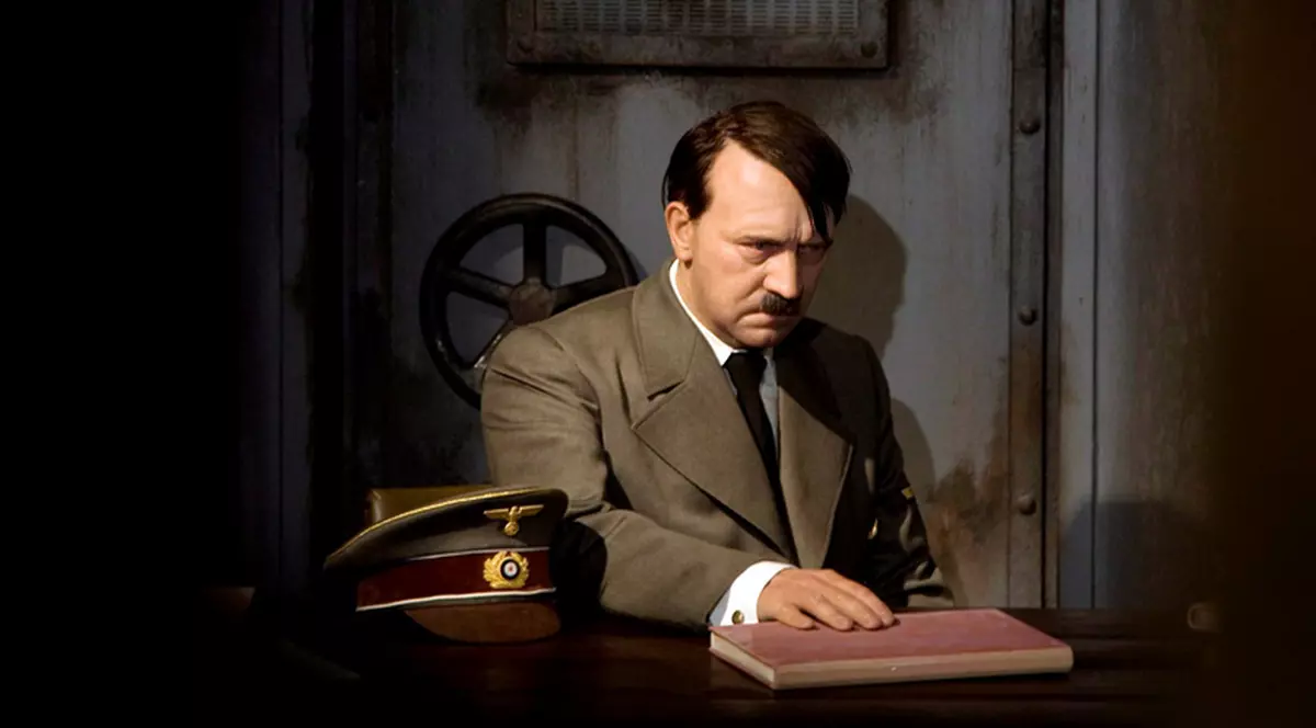 Hitler avea un singur testicul