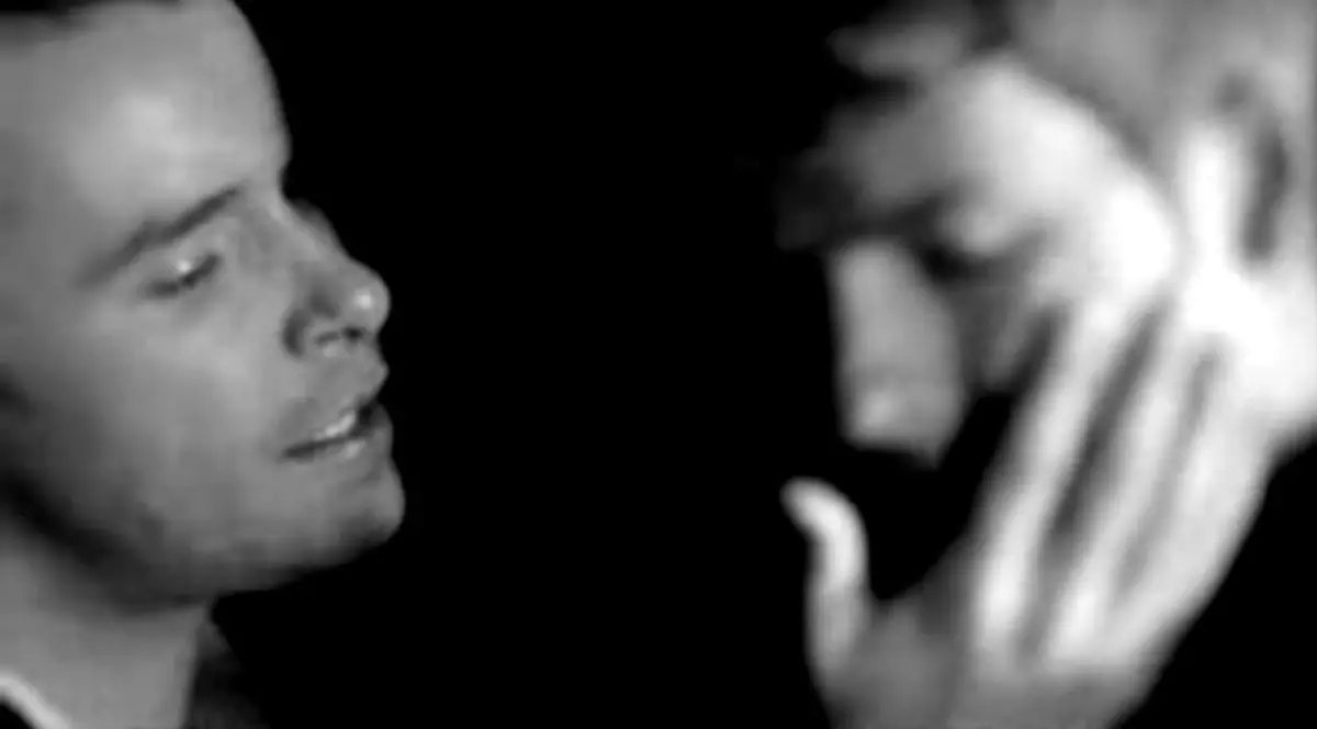 Boyzone, acuzaţi că promovează homosexualitatea