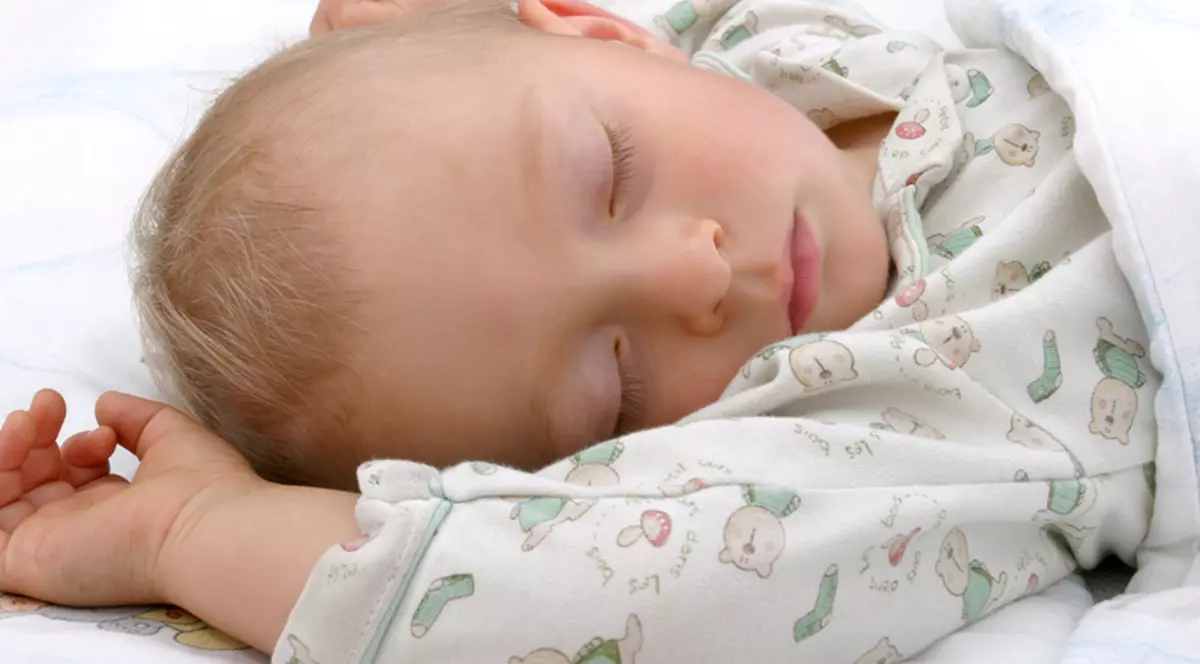 S-a strangulat de gulerul pijamalei