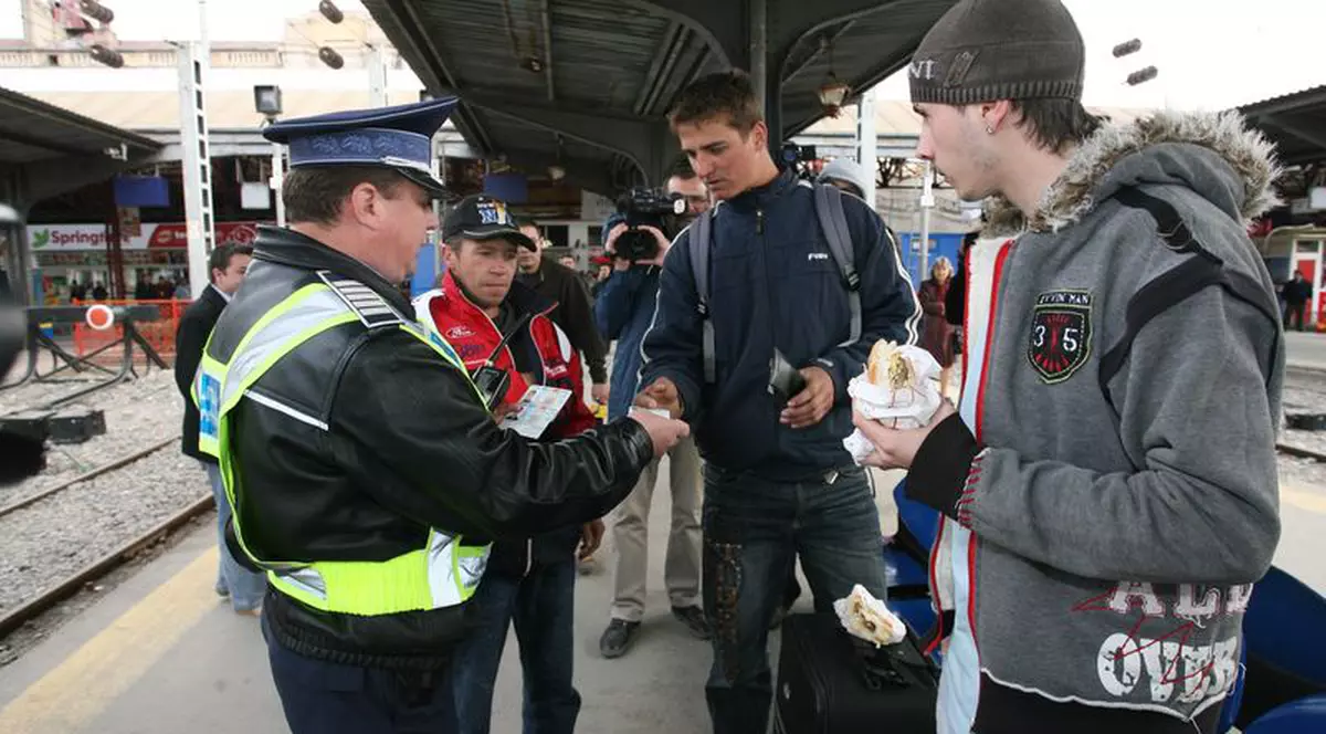 A folosit spray-ul lacrimogen în gară, pentru a-şi putea lua biletul gratuit 