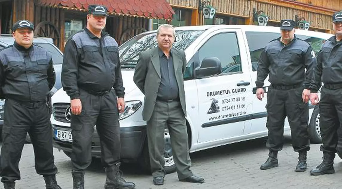 Marin Pârcălabu dă cu gangsterii de pământ!