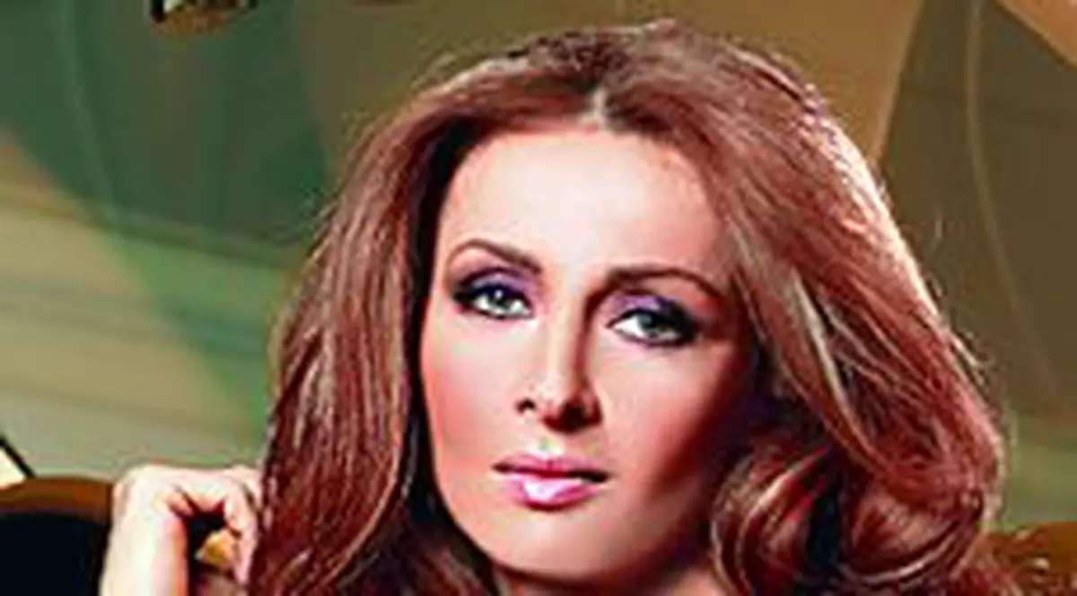 Răduleasca a ratat premiera piesei ei de teatru