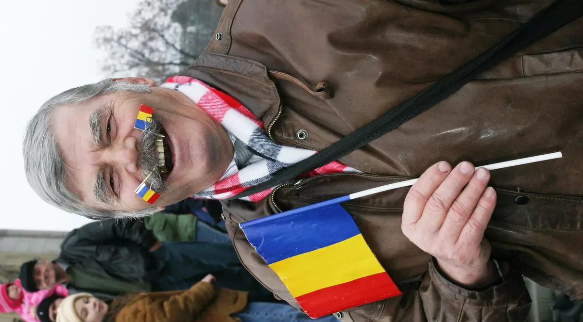 Paradă militară de Ziua Naţională a României