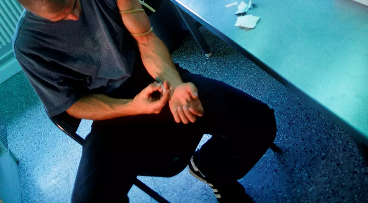 Elveţia vrea să legalizeze heroina