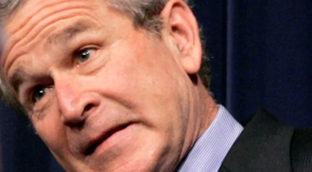 Bush a primit un ”picior în gură”