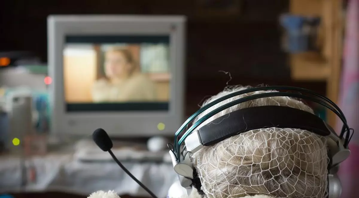 Şi-a vândut locul din faţa televizorului, pe eBay 