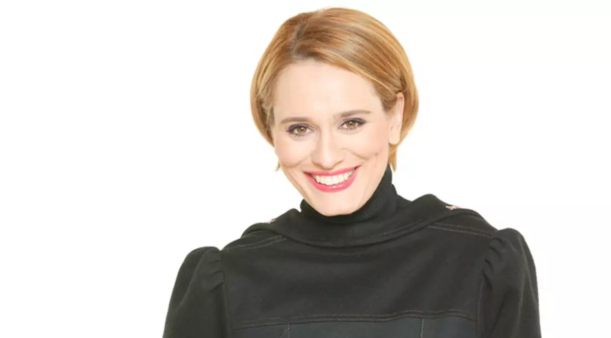 Andreea Esca îşi petrece Crăciunul la Paris 