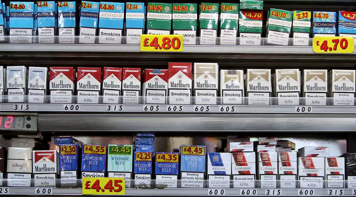 Hipnoza l-a ajutat să se lase de fumat, dar l-a făcut dependent de chipsuri