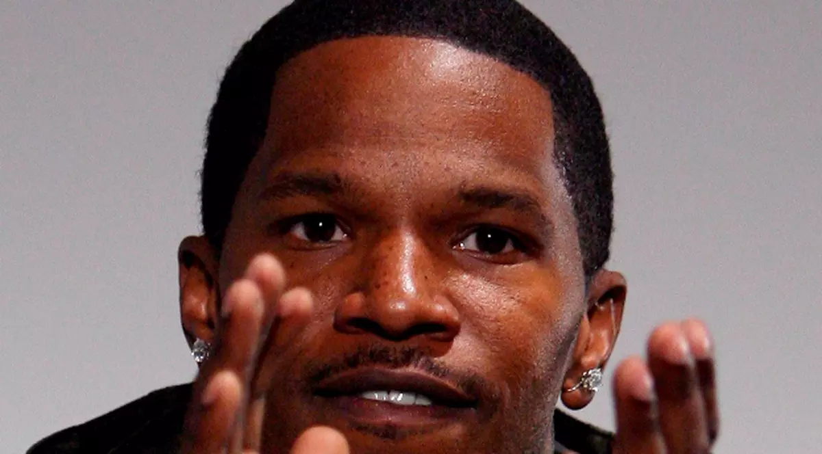 Petrecere fierbinte de ziua lui Jamie Foxx 