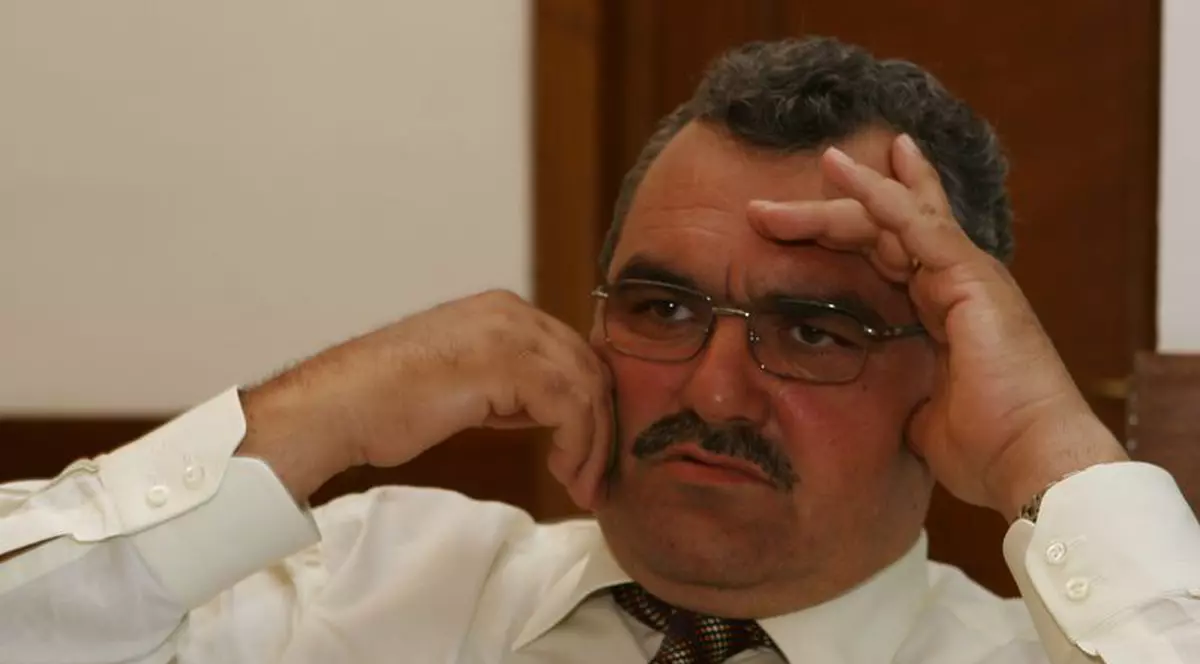 Mitrea către Geoană: ”Mi-am băgat dinţii în beregată  şi nu-i mai scot”