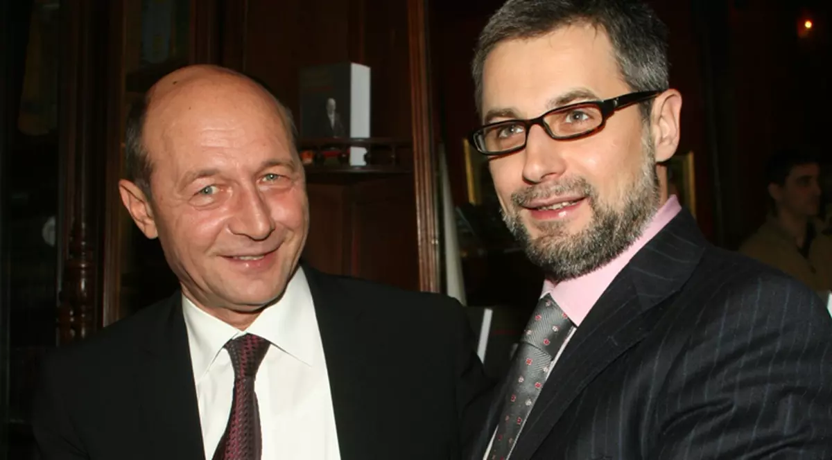 Naşul a scris o carte despre ... Băsescu