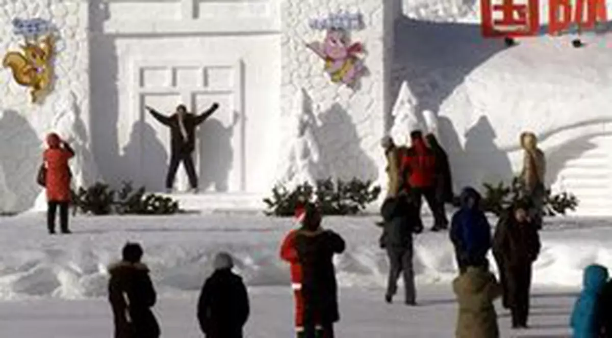 Cel mai mare Moş Crăciun din lume, făcut de chinezi