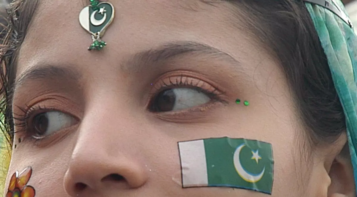 Vrei la şcoală? Te omorâm!