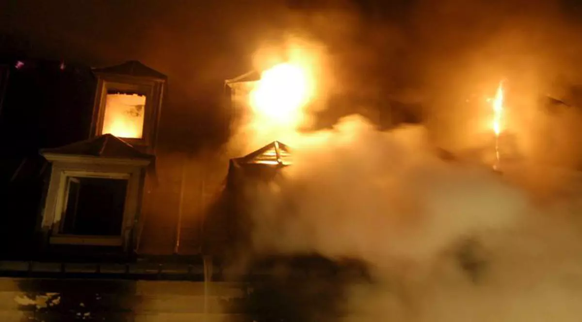 Trei copii, cu vârste între 1 şi 3 ani, au ars de vii în propria casă