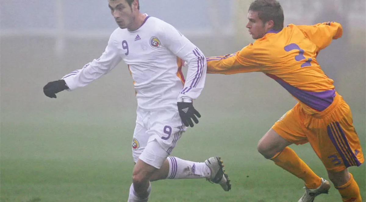 «Haide, bă, dormi?»