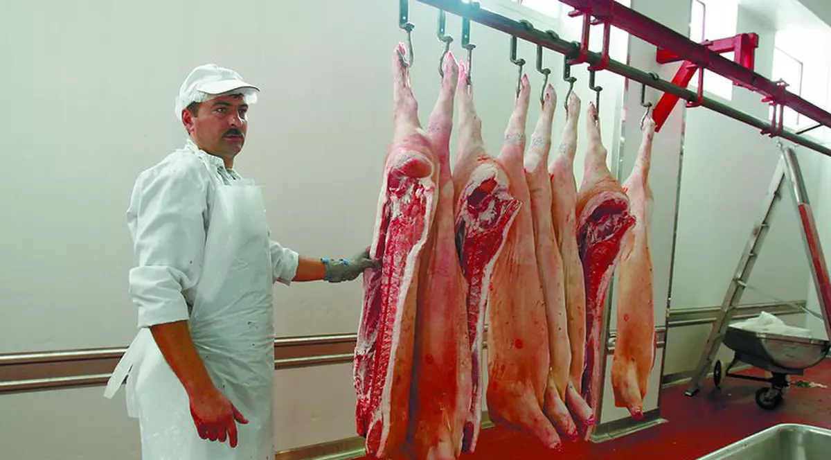 Carnea de porc, mai scumpă