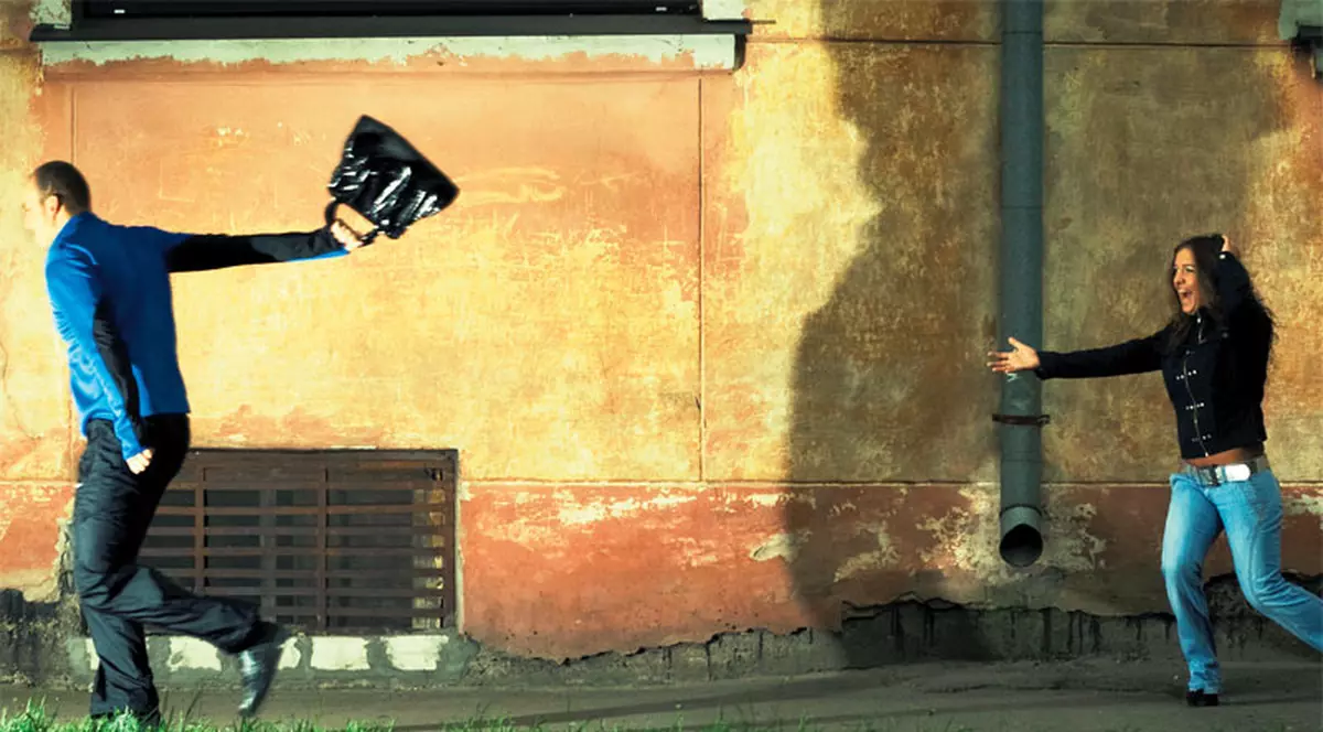 Atenţie la hoţii de buzunare!