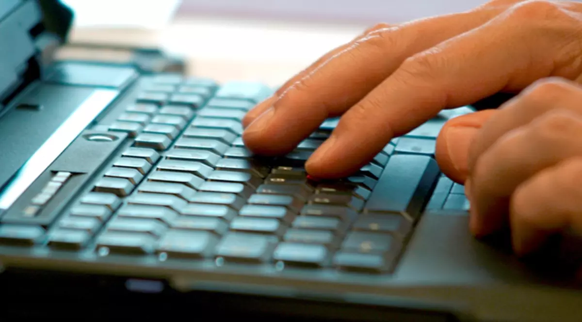 Un băieţel de opt ani, poreclit ”Mozart al computerelor”