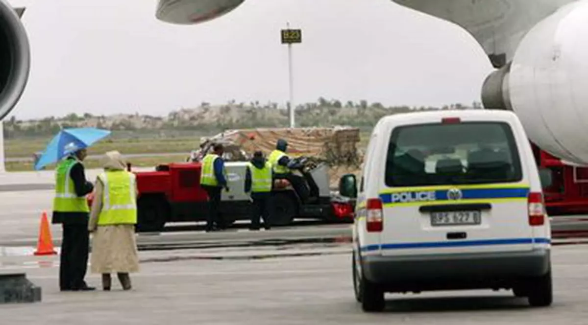 Piloţi-dealeri de cannabis, arestaţi în Londra