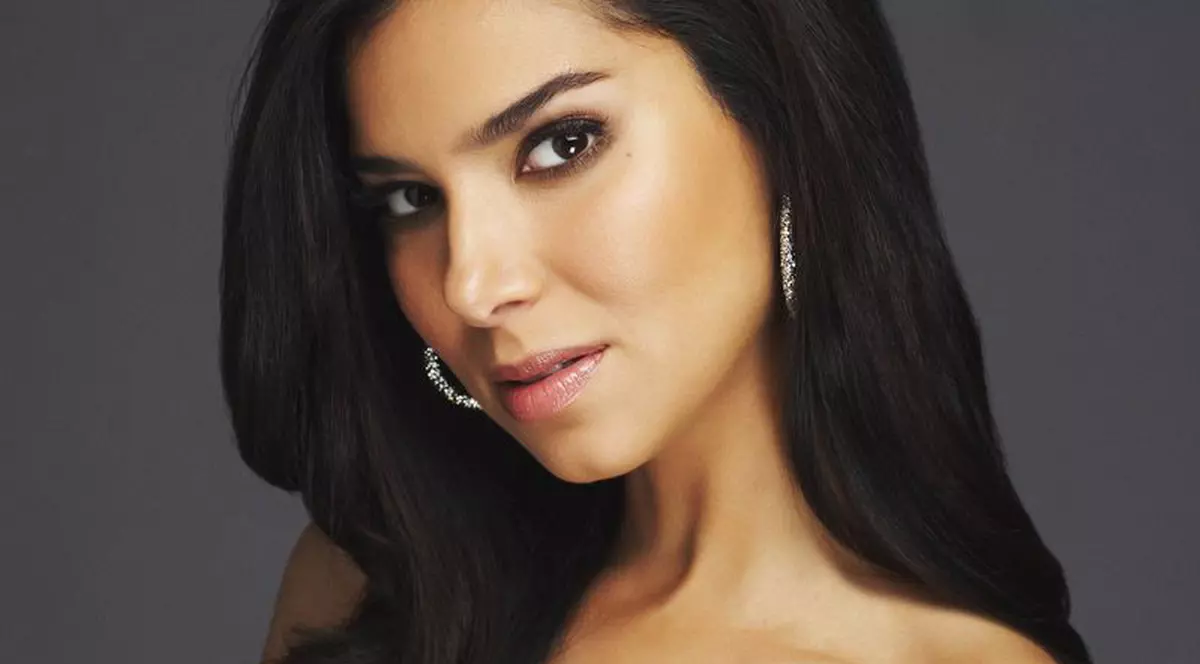 Roselyn Sanchez şi-a silit soţul să ia lecţii de dans