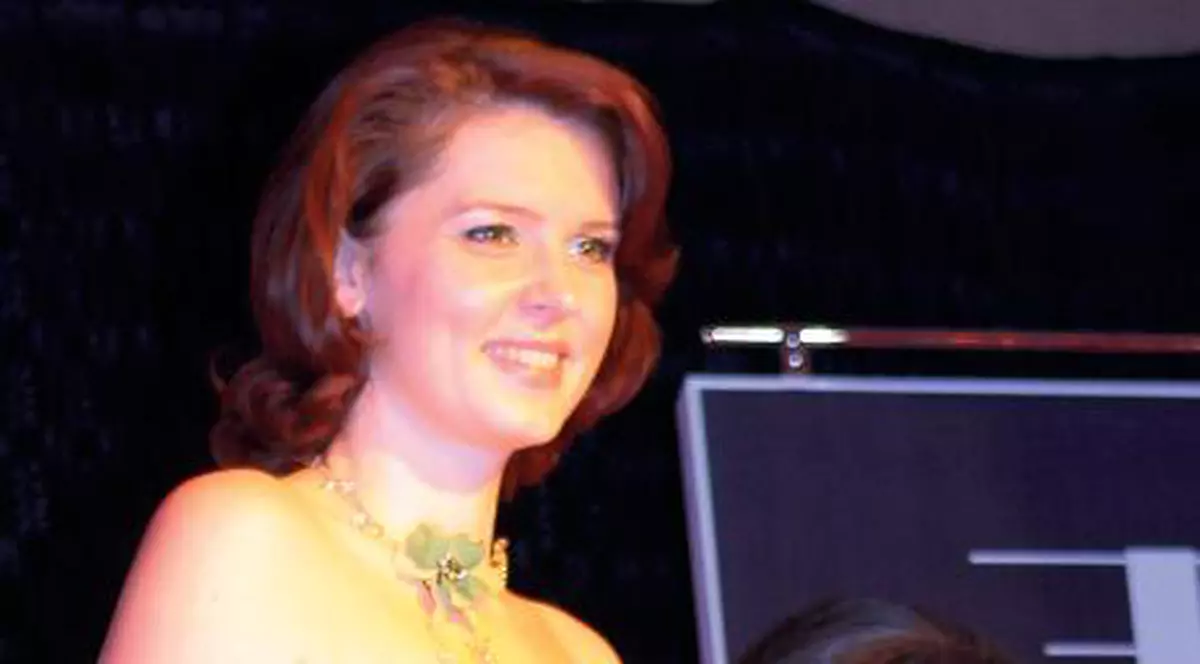 Fetelor, voi când vă măritaţi?