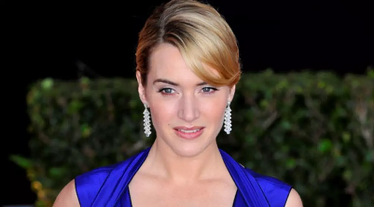 Kate Winslet:”Mă simt grasă şi nefericită” 