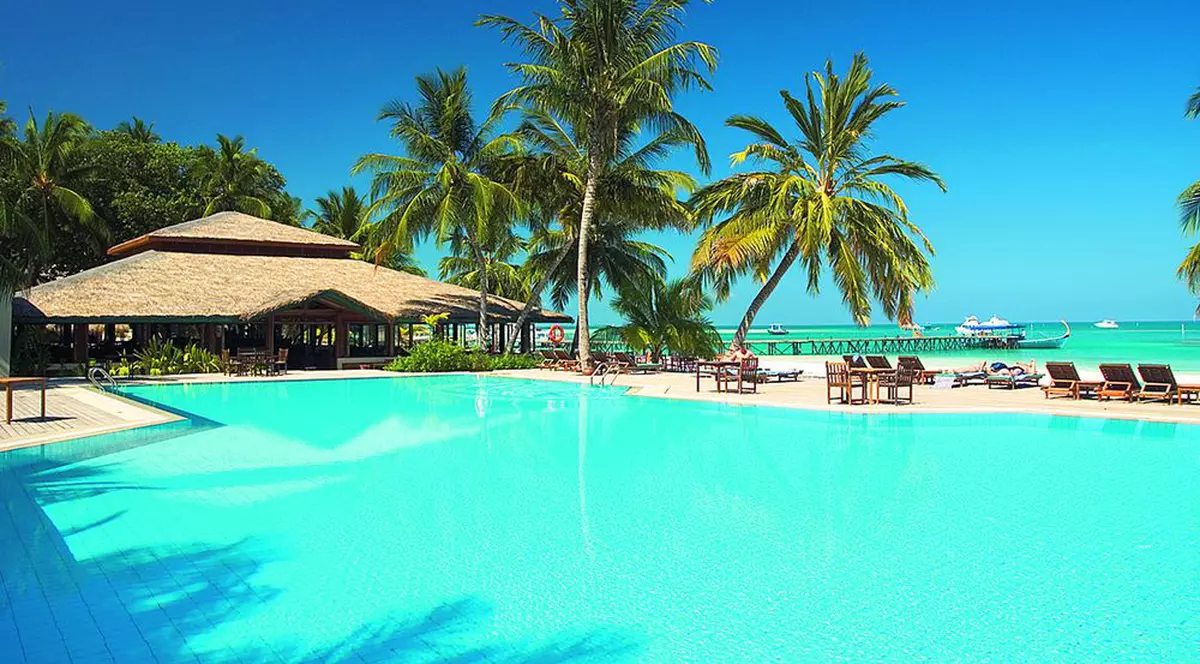 312.000 de euro pe 5 vacanţe