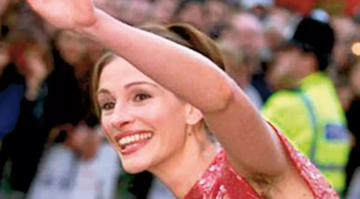 Julia, mai spală-te!