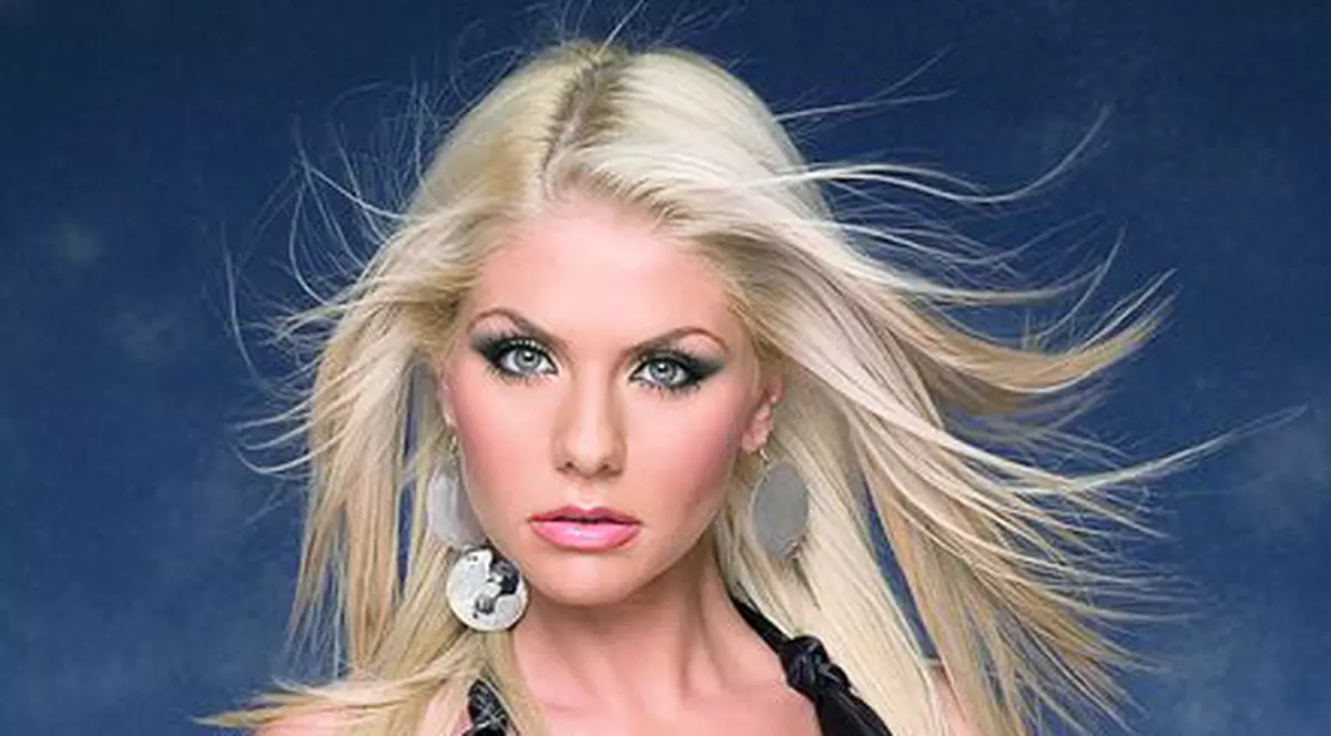 Adina de la Heaven a început anul cu o vacanţă