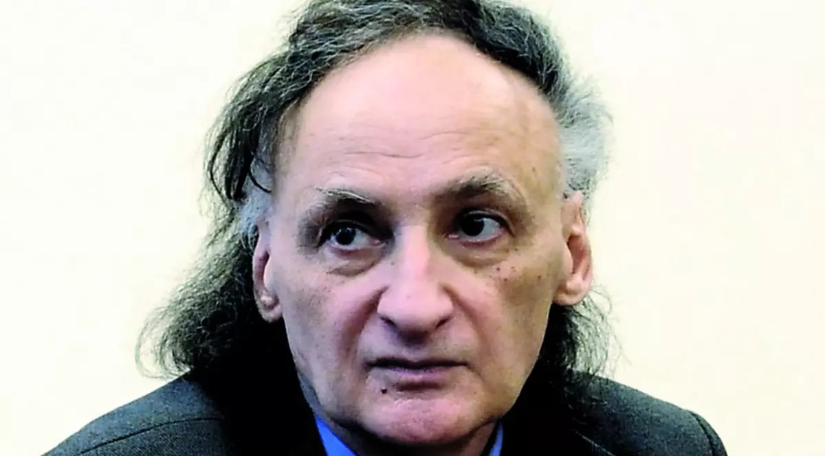 Poetul Grigore Vieru, înmormântat cu onoruri militare
