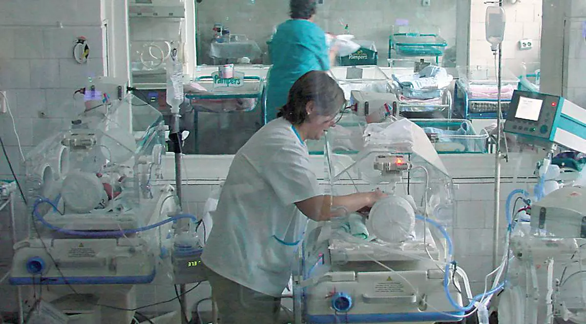 Cvadrupleţii din Cluj s-au născut la distanţă de un minut