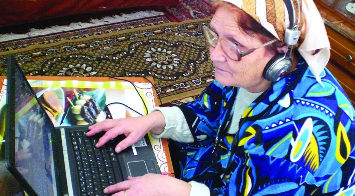 A intrat mamaie pe mess!