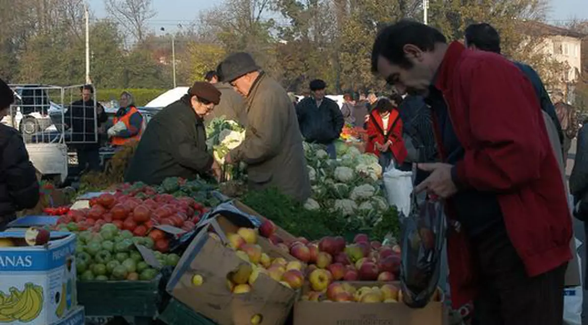 Mizeria închide Piaţa Basarabia