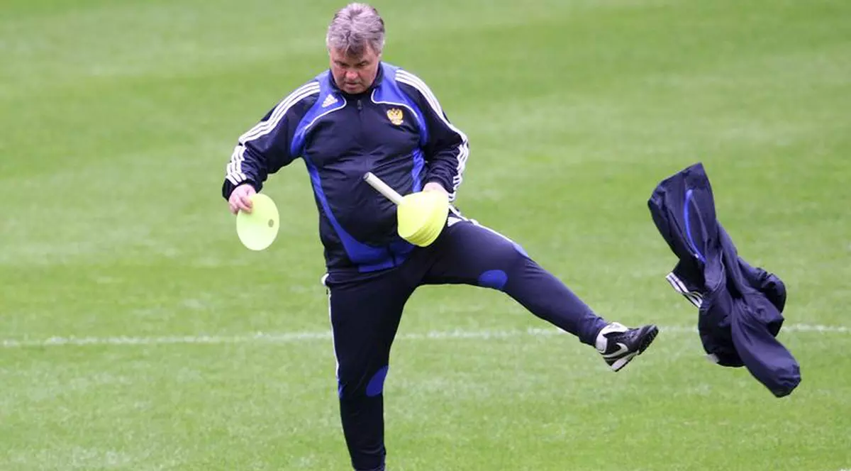 Guus Hiddink, noul antrenor de la Chelsea 