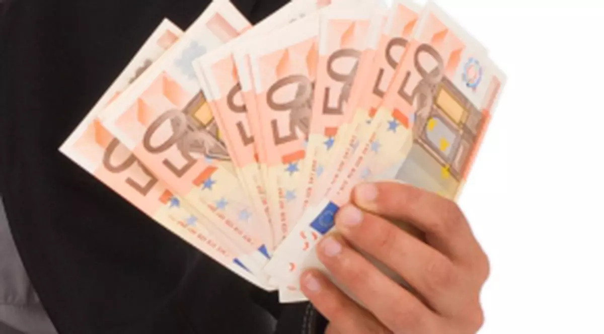 Taxele hipermarketurilor, cele mai mari din Europa