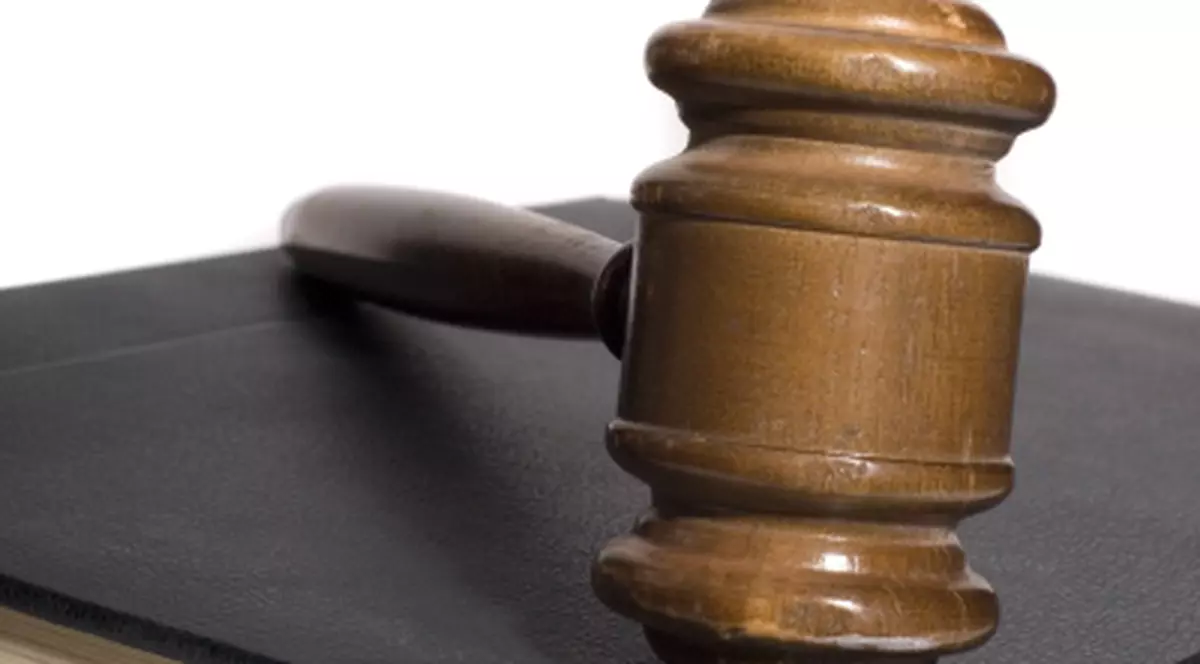 A primit doi ani de închisoare pentru că şi-a vândut copilul