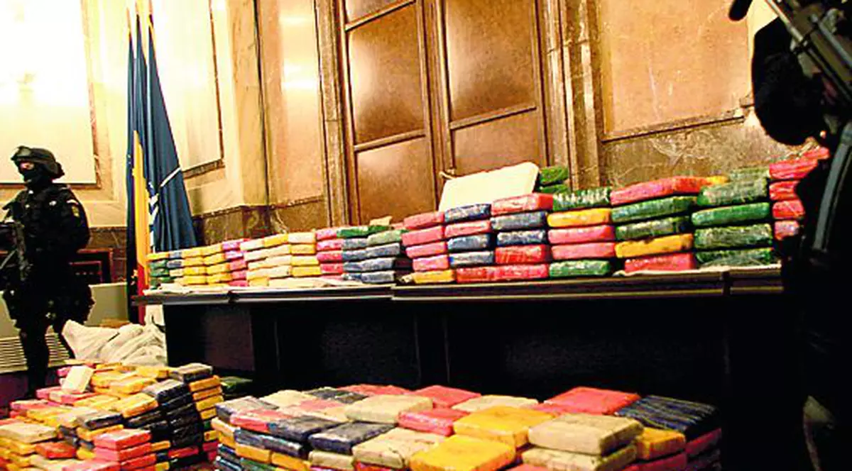 Vor arde cocaină de 100 de milioane de euro